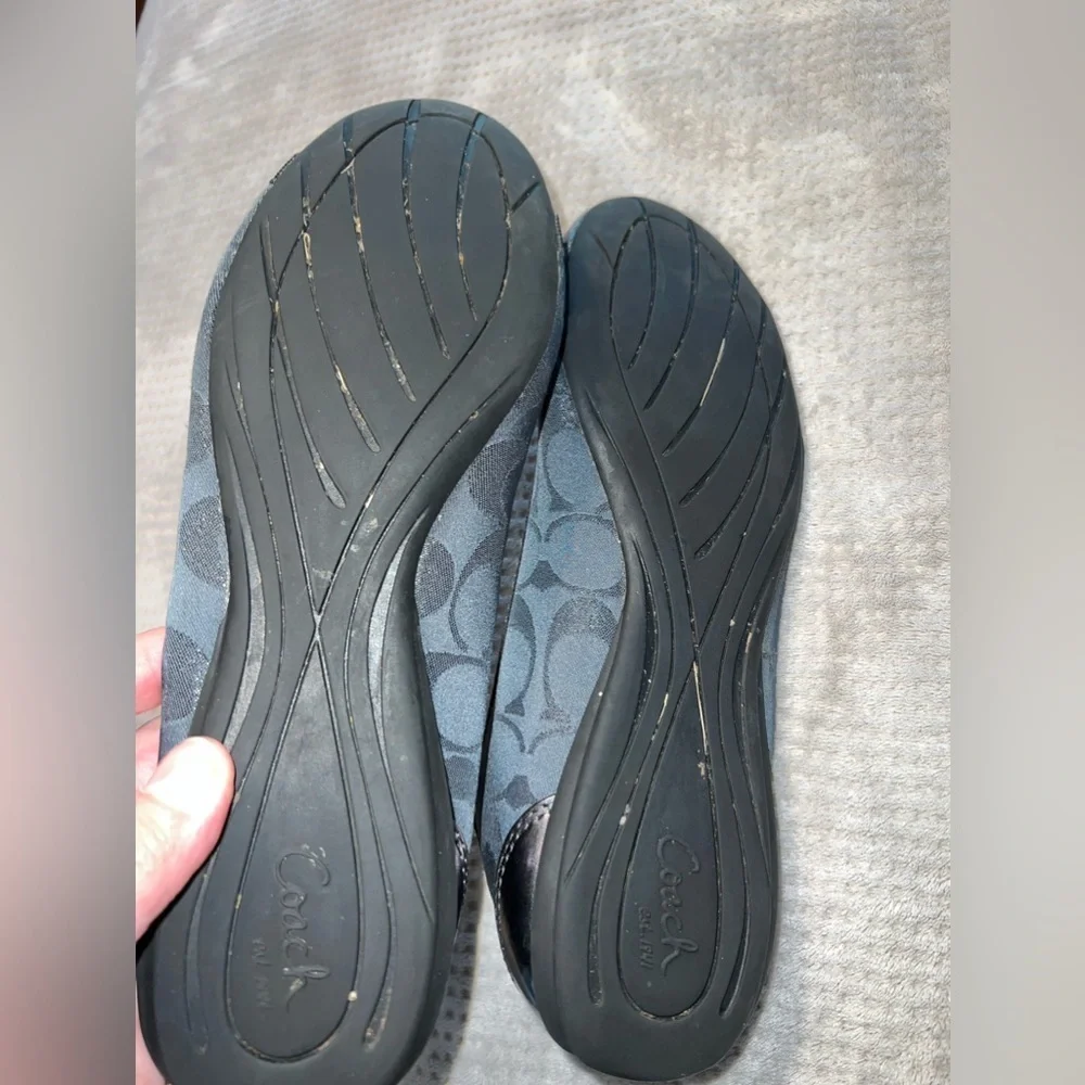 Women’s Coach flats size 8